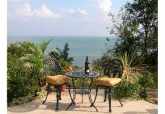 Read more about the article Calais View Garden Apartment – Apartment in St Margarets Bay