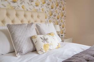 Read more about the article Harwood House B&B – Bed and Breakfast in Great Dunmow, nr. Stansted