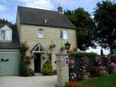 Read more about the article Elvington Bed And Breakfast – Bed and Breakfast in Bourton On The Water