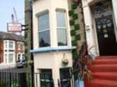 Jims Guest House – Bed & Breakfast – Hotel in Sheherds Bush